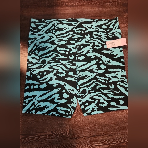 Wild fable XXL High Rise Bike Shorts, NWT - Picture 1 of 4
